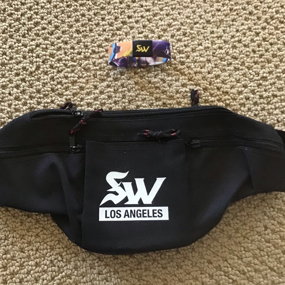 New Fanny a Pack & Wristband